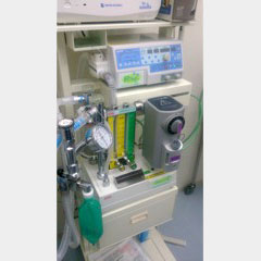麻酔器、人工呼吸器